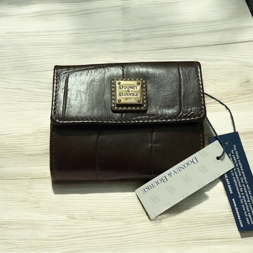 New Dooney & Bourke Denison Croc Embossed Wallet